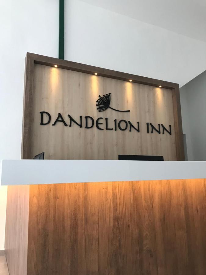 Dandelion Inn Simpang Pulai Esterno foto